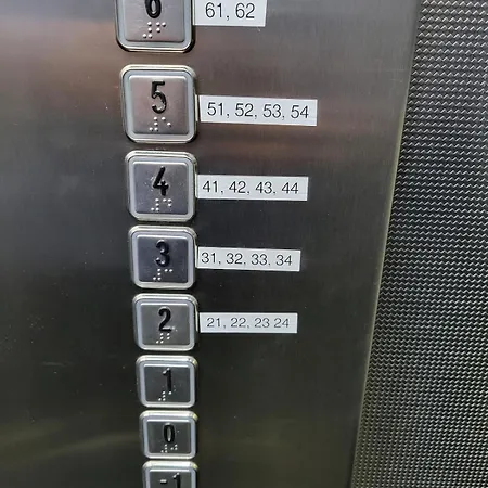 61 2